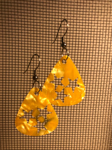 Earrings(wooden with stainless steel hooks)100