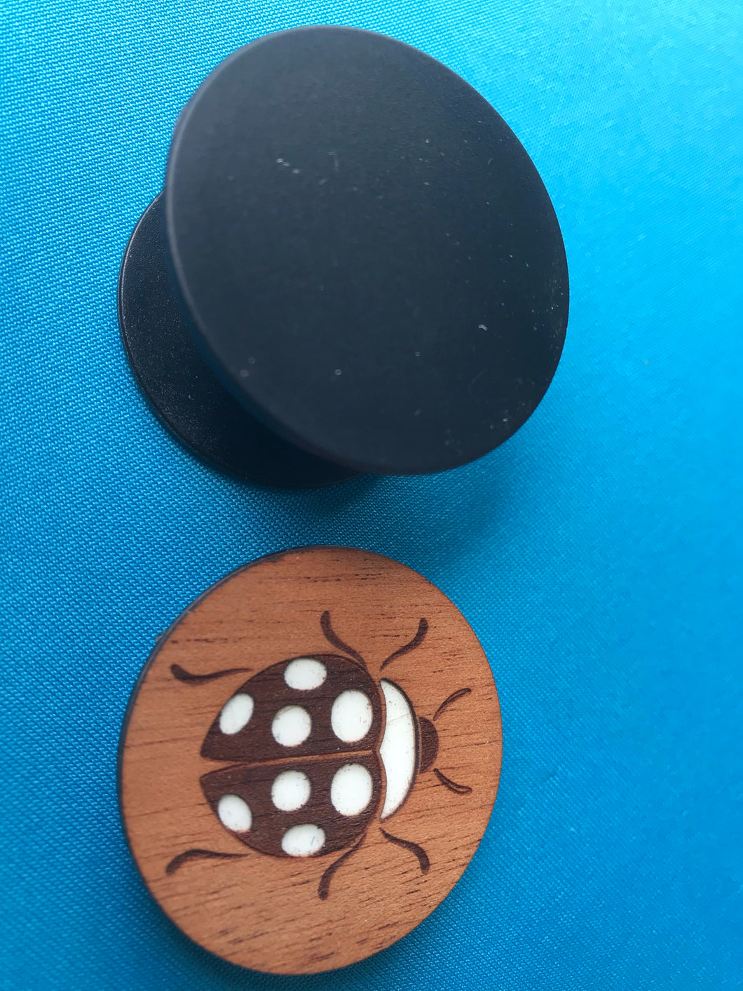 Pop sockets/ Pop ups31